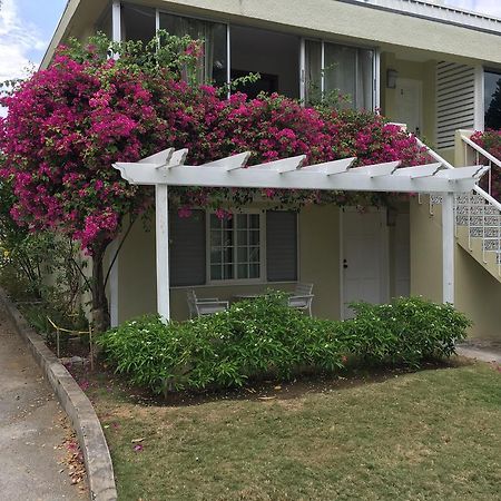 Anna'S Joye Seawind - Freeport, Montego Bay Apartment Екстериор снимка